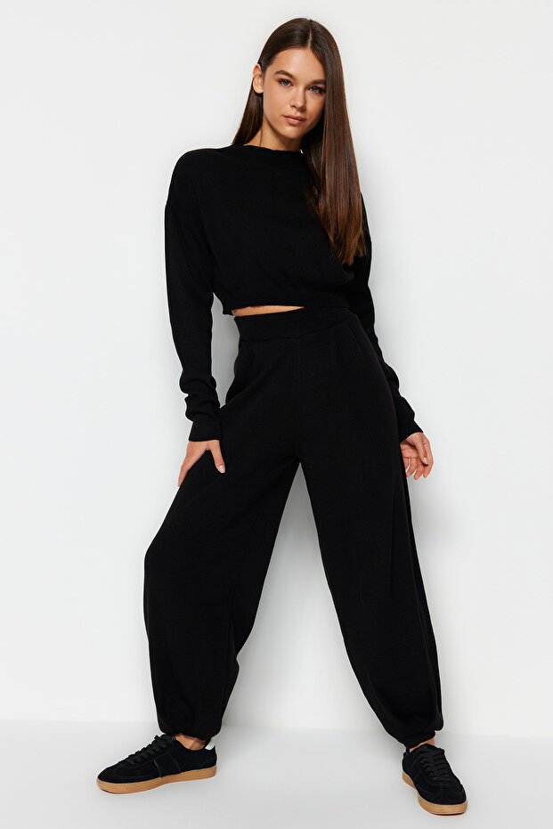 Siyah Süper Crop Jogger Pantolonlu Triko Alt-Üst Takım TWOAW24AU00007 - 1
