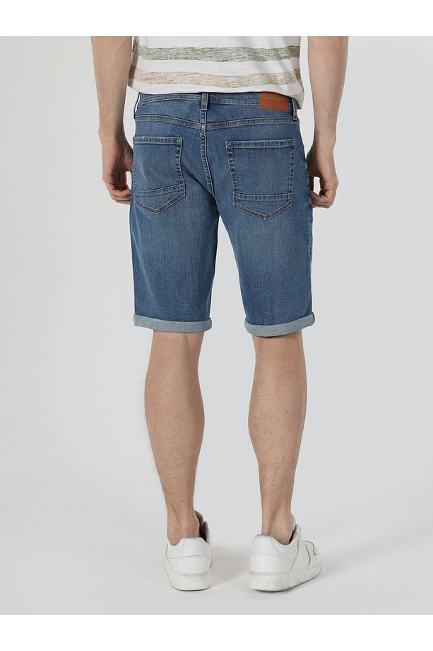Regular Fit Orta Bel Cepli Mavi Erkek Şort - 2