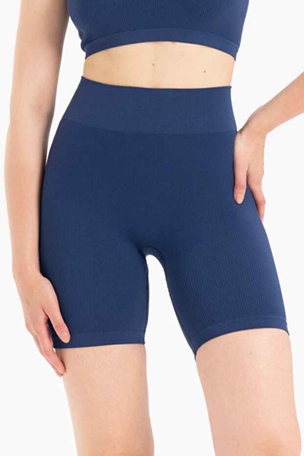 Kadın Dikişsiz Örme Fitilli Orta Boy Biker Şort 9005 - 1