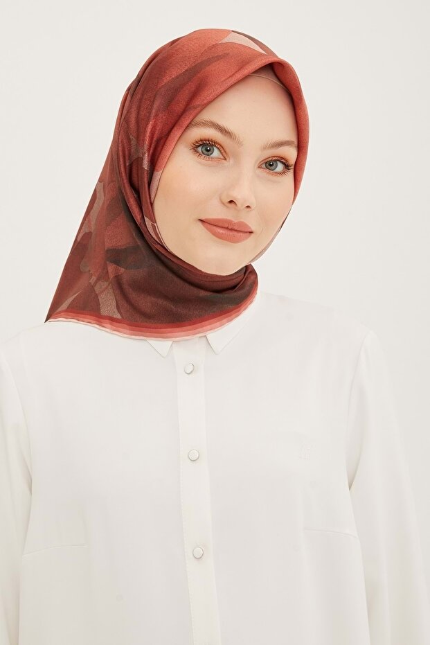 وشاح حرير 8953د (سورة)