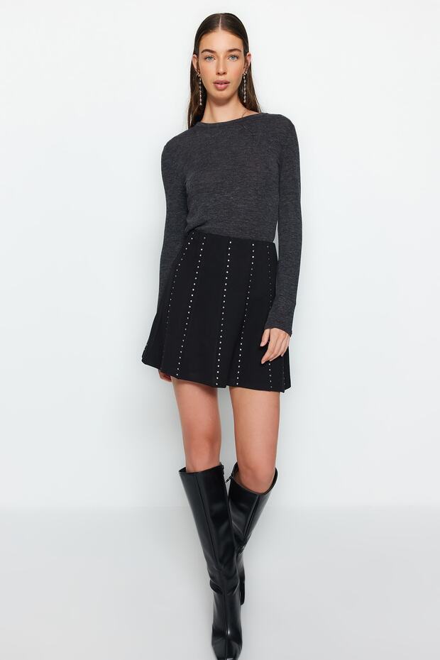 Siyah Taş Aksesuarlı Mini Skater/Belden Açılan Örme Etek TWOAW24ET00075 - 1