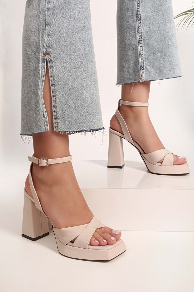 Női Alisa Ten Satin Platform sarkú cipő - 7