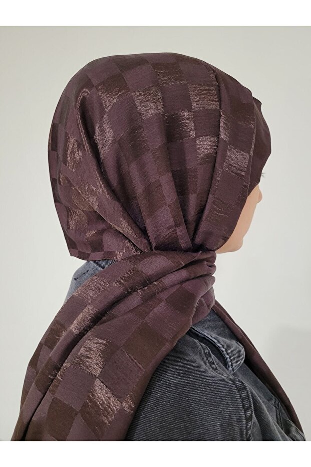 Kadın Tesettür Ipeksi Pamuk Jakar Parlak Dama Desen Şal*acı Kahve - 1