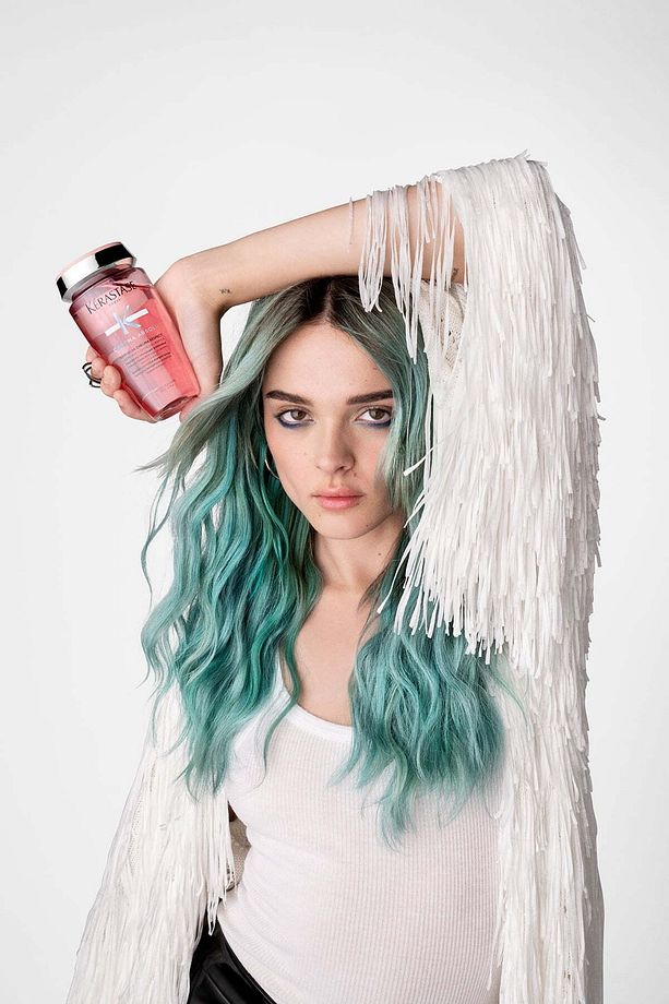 Chroma Absolu Bain Riche Boyalı Saçlar için %92 Renk Koruyucu ve Parlatıcı Şampuan 250ml - 7