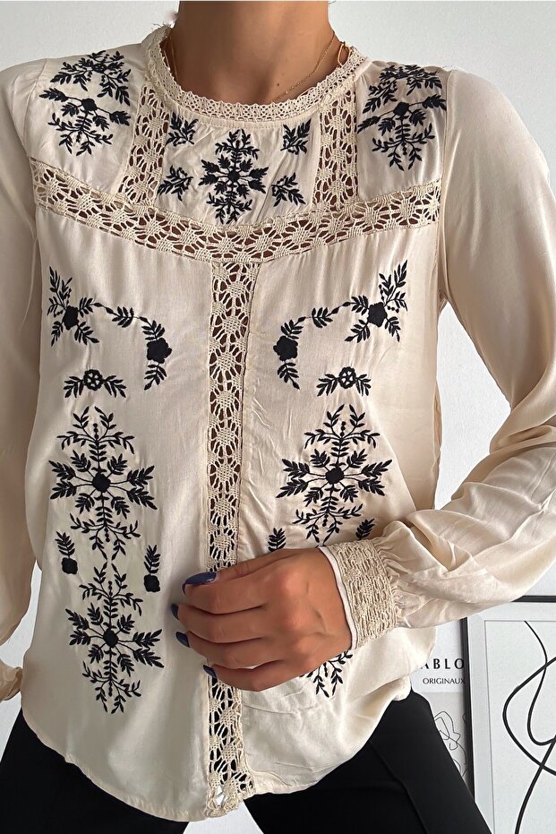 Women's New Season Embroidered Blouse