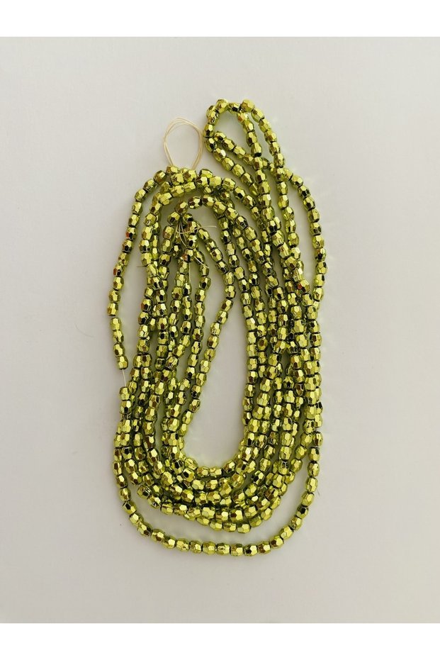 Metallic Hexagonal Beads No:4 Pack 2 strings. Color No:17 Henna Green