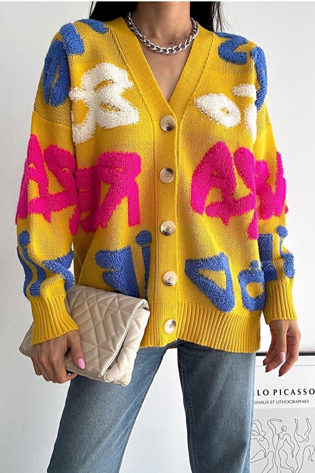 Women's Standard Size Patterned Button Detailed Oversize Knitwear Cardigan