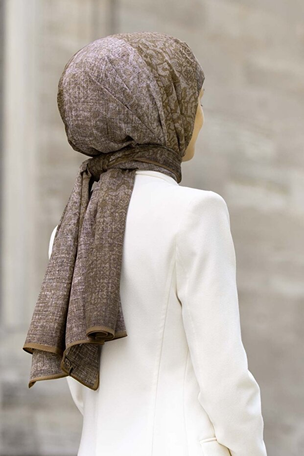 Women's Luxury Medina Silk Shawl Beige-4