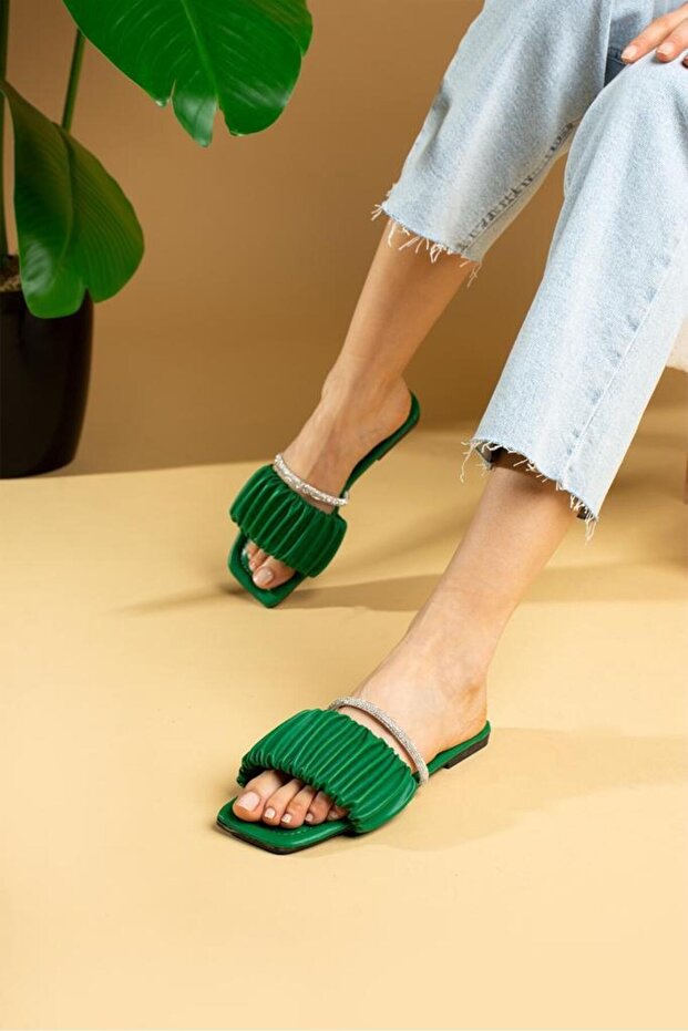 نعال حجرية مطوية - 1