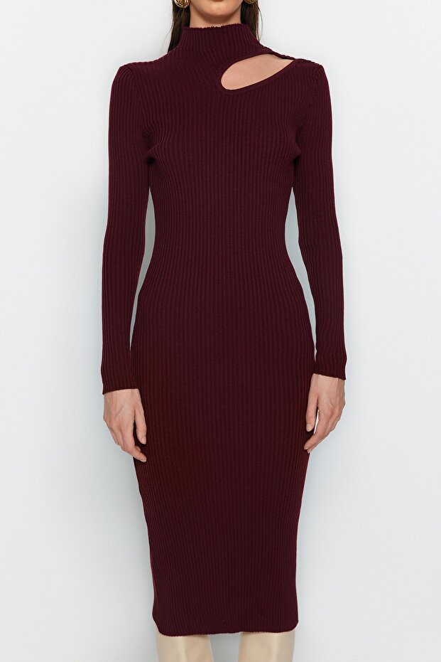 Mürdüm Midi Cut Out/Pencere Detaylı Triko Elbise TWOAW24EL00028 - 4