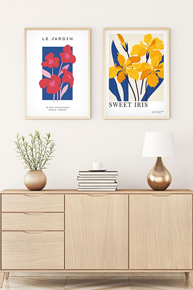 Artistic Set of 2 Paintings with Wooden Frame