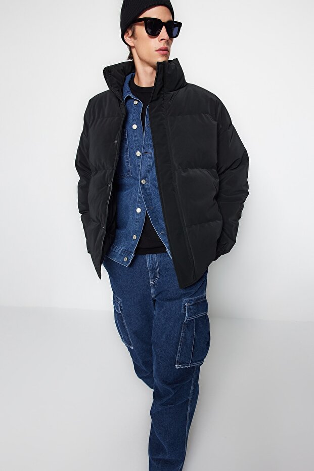 Siyah Oversize Fit Dik Yaka Kışlık Şişme Mont TMNAW24MO00012 - 5
