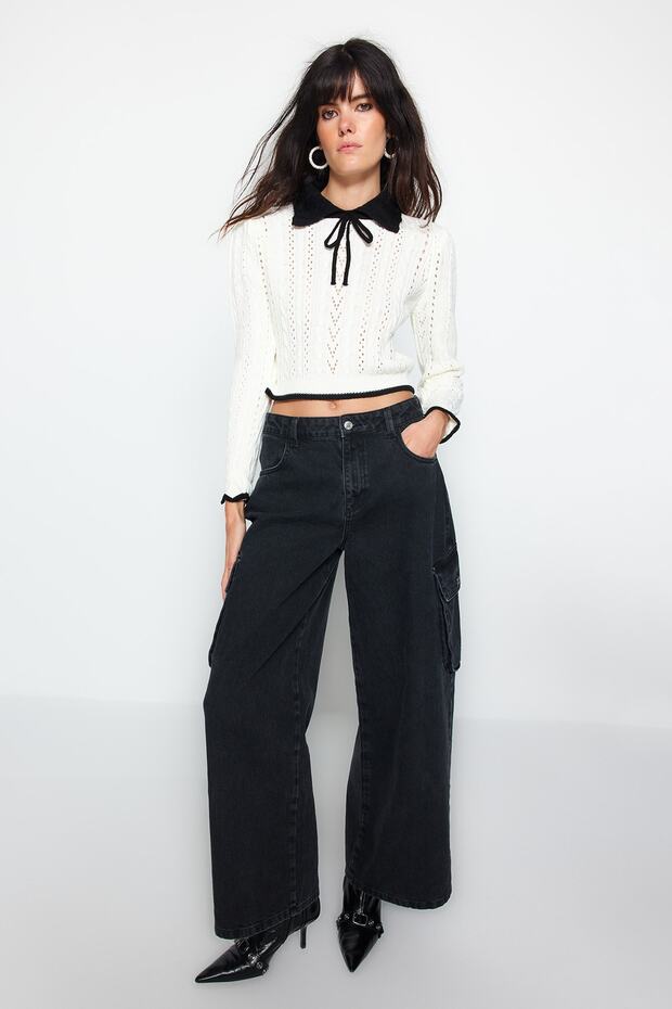 Sweter z dzianiny w kolorze ecru - Crop Size, ażurowa/dziurkowa wstążka, detal kokardki Twoaw24Kz01055 - 2