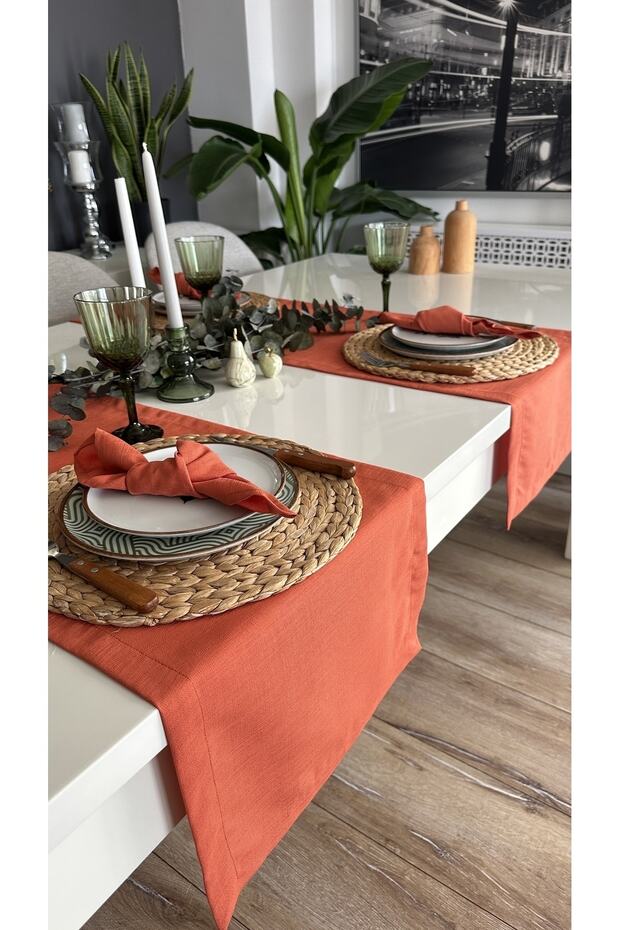 Royal Linen Textured Tile Cinnamon Short Runner 1 Piece (Napkin Not Included)
