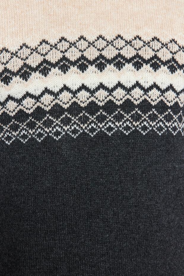 Sweter z dzianiny żakardowej z okrągłym dekoltem i dopasowanym krojem - antracytowy Tmnaw21Kz0738 - 4