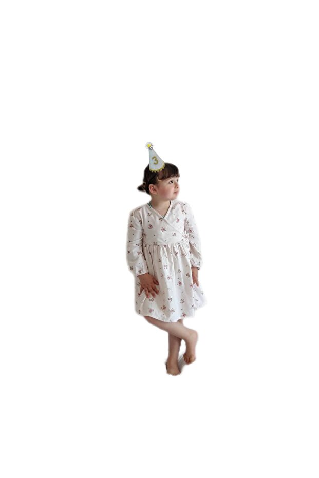 Eva hat with 3 years of Daisy