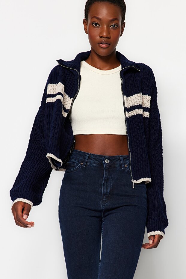 Lacivert Crop Renk Bloklu Dik Yaka Triko Hırka TWOAW24HI00238 - 6