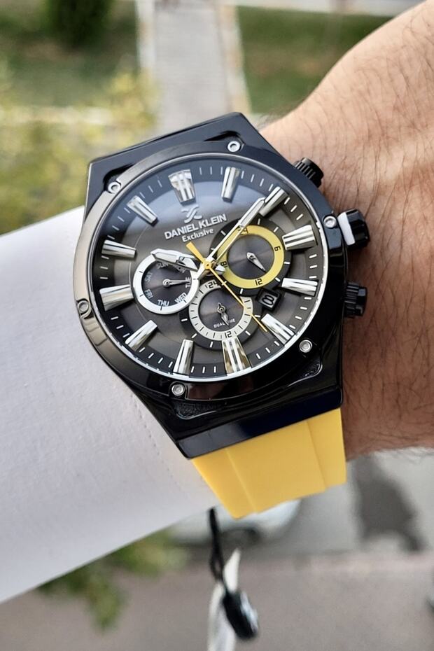 ساعة يد رجالية ذات وظيفة نشطة ومؤشرات داخلية باللون الأصفر - 1