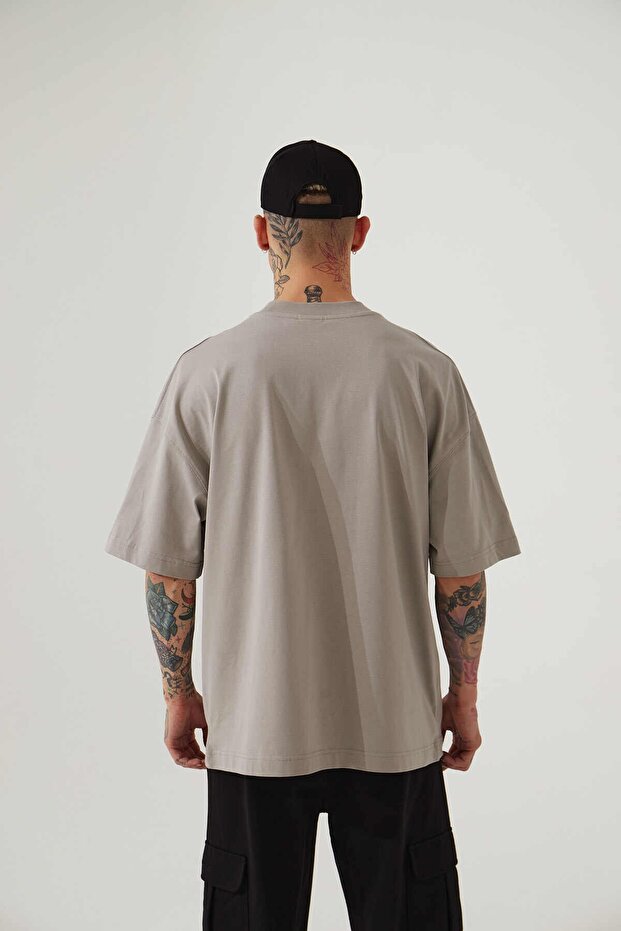 Oversize Basic T-shirt - 2
