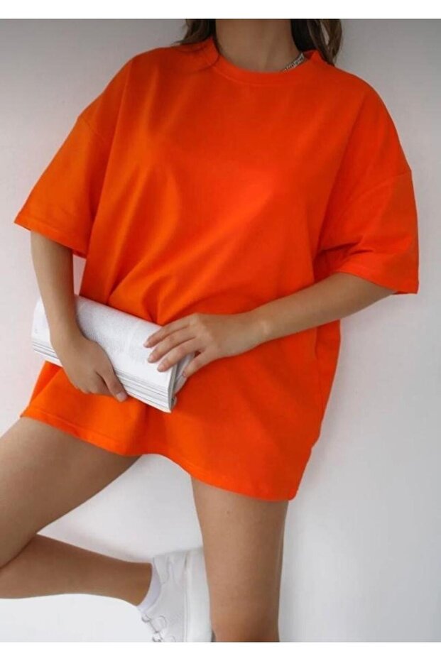 تيشيرت بلون سادة كبير الحجم للجنسين - 1
