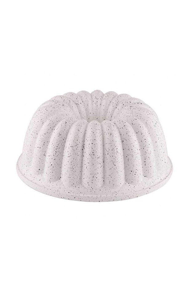 Slice Casting Cake Mold Cream