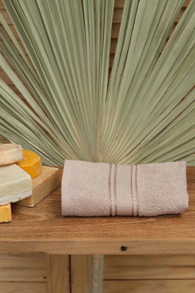 Daily Soft Beige 100% Cotton Hand Towel 30x50 Cm