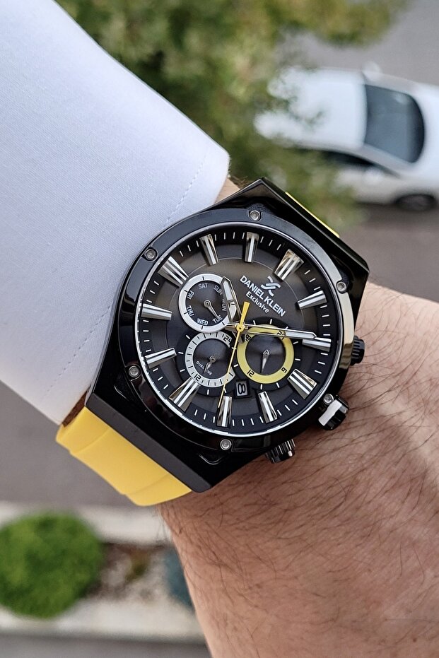 ساعة يد رجالية ذات وظيفة نشطة ومؤشرات داخلية باللون الأصفر - 3