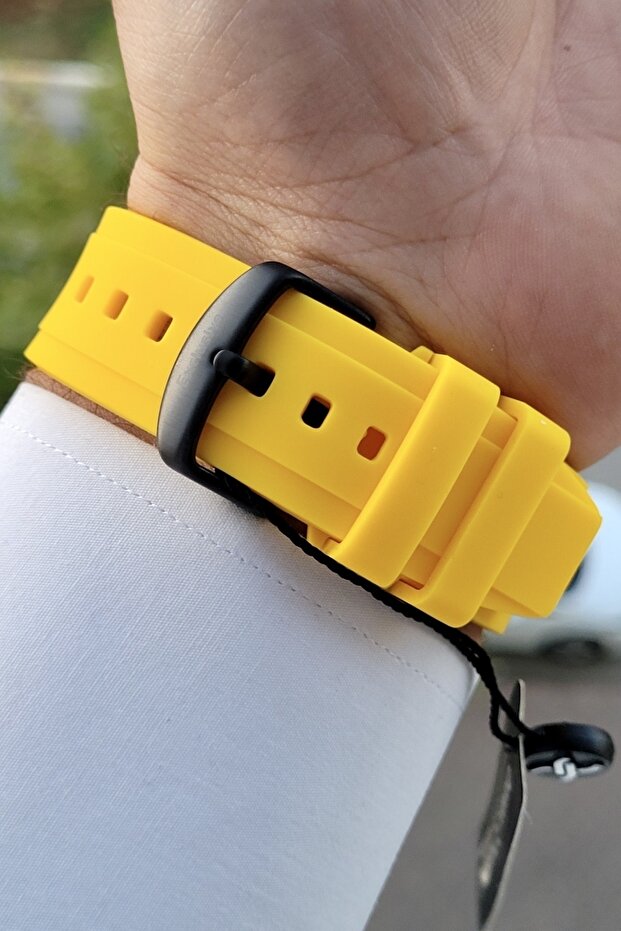 ساعة يد رجالية ذات وظيفة نشطة ومؤشرات داخلية باللون الأصفر - 4