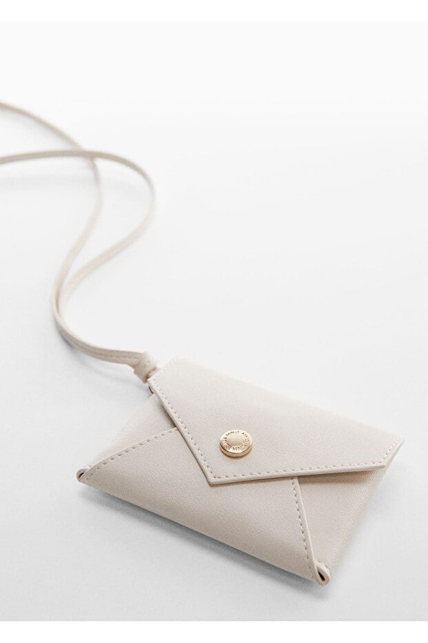 Coin purse with button closure - 1