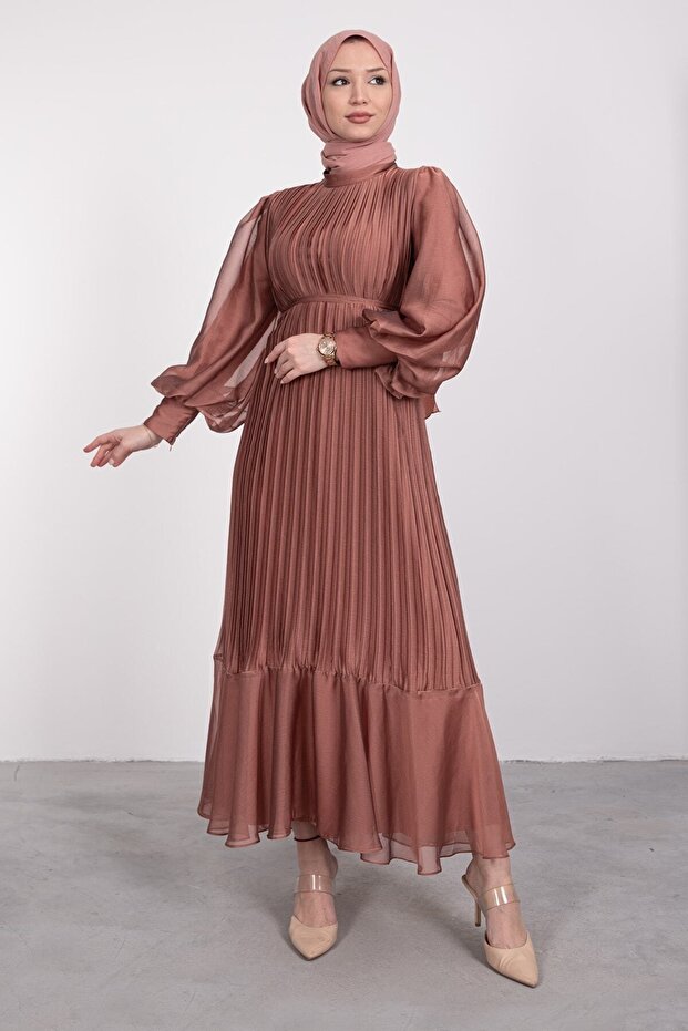 Piliseli janjan şifon elbise - 2