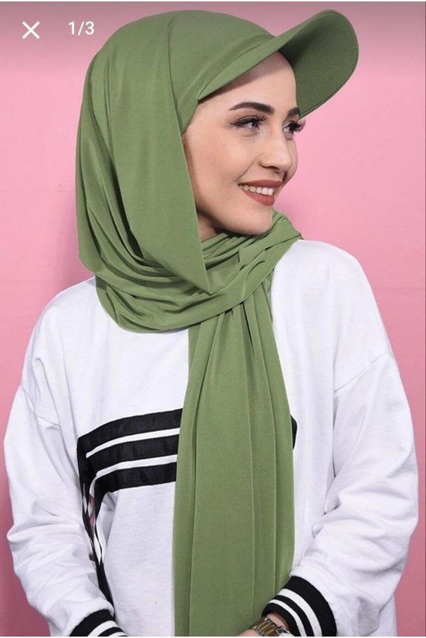 Ready-made Shawl with Hat and Bonnet. Pool Sea Bonnet Shawl that can be used over a Hijab.