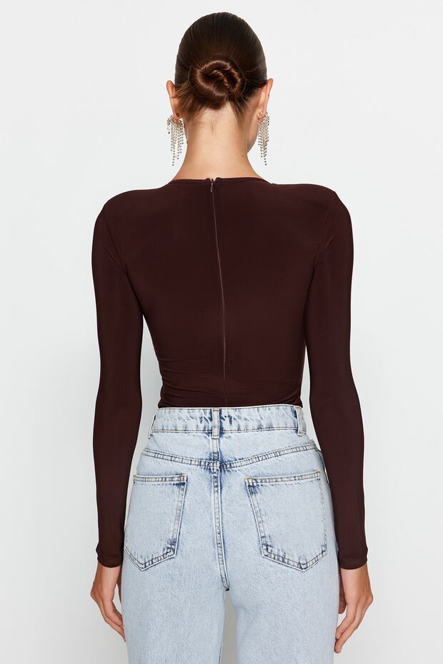 Kahverengi Cut Out/Pencere Detaylı Örme Body TPRAW24BD00001 - 6