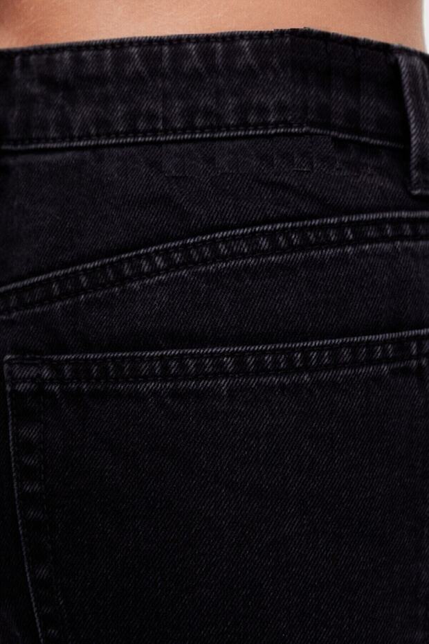 Dámské černé džíny s elastickým pasem - 4