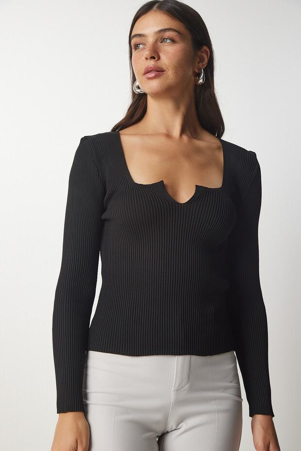 Women's Black Square Collar Knitwear Blouse YY00154