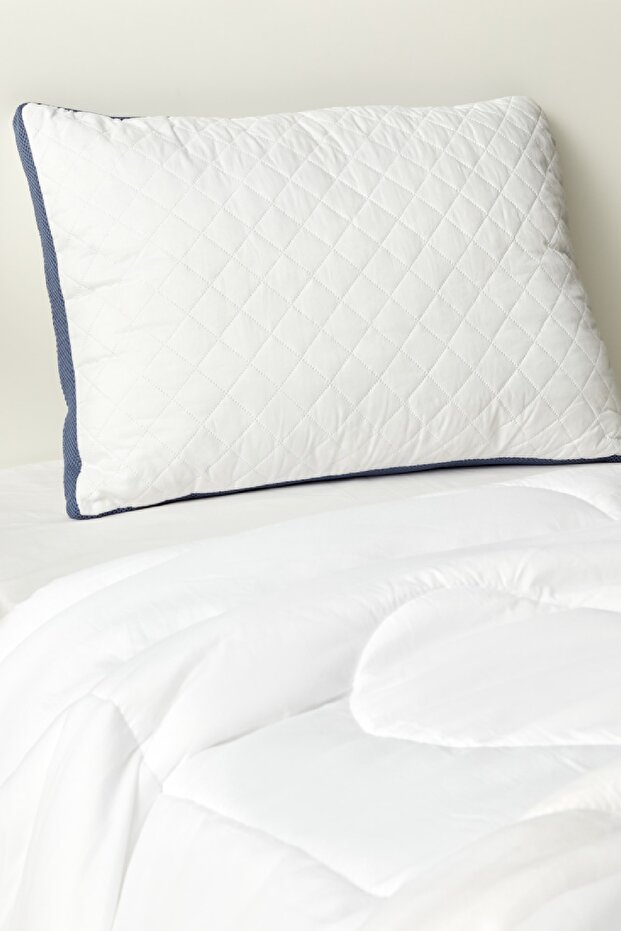 Air Conditioned Quilted Pillow 50X70 cm