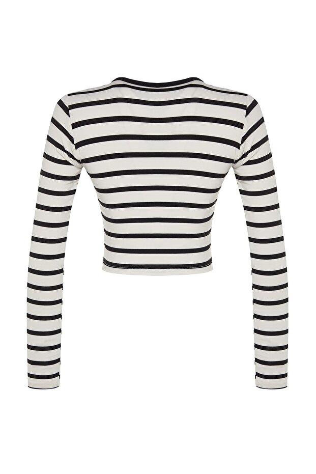 Siyah Çizgili Viskoz Yumuşak Kumaşlı Fitted Crop Esnek Örme Bluz TWOAW24BZ00048 - 12