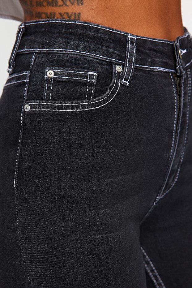 Siyah Kontrast Dikişli Yüksek Bel Orta Esnek Flare İspanyol Jeans TWOSS22JE0460 - 6
