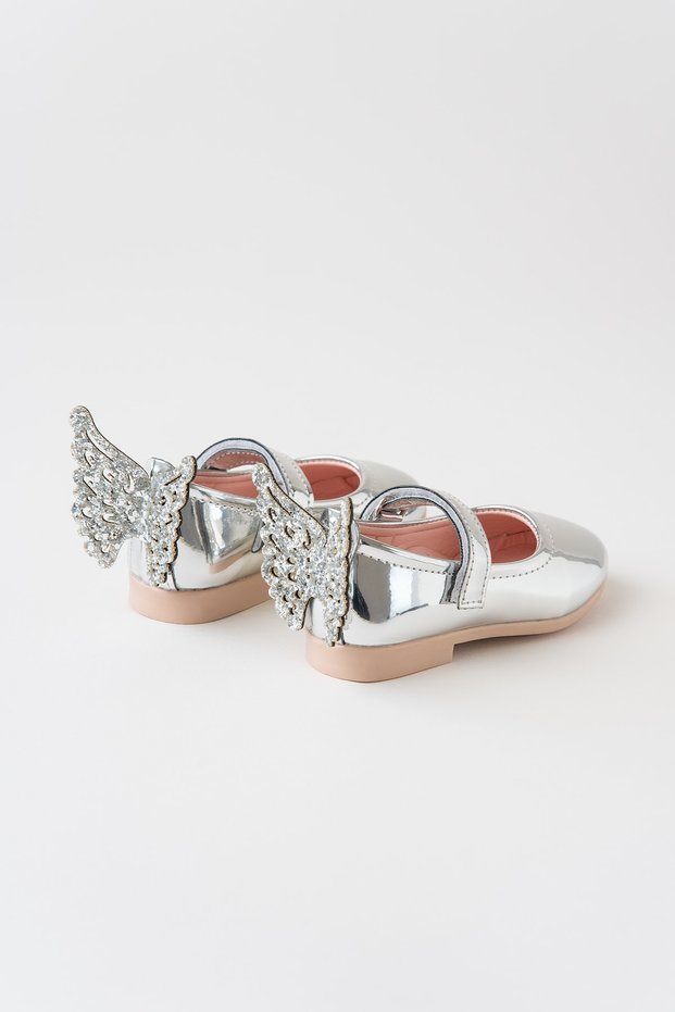 Papillon Girl's Strappy Patent Leather Shoes with Butterflies on the Back (silver)