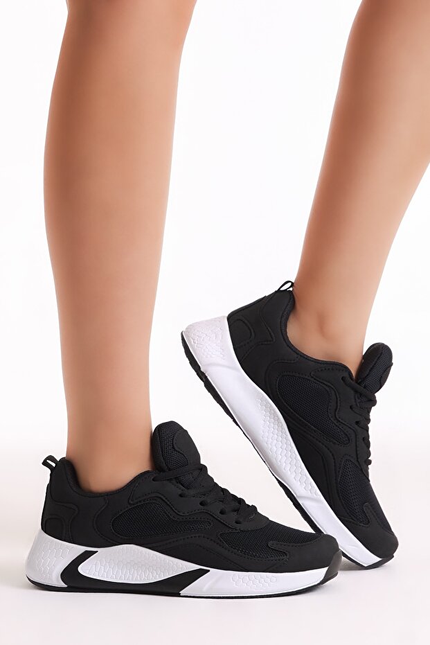 Unisex Black White Sneakers V2901