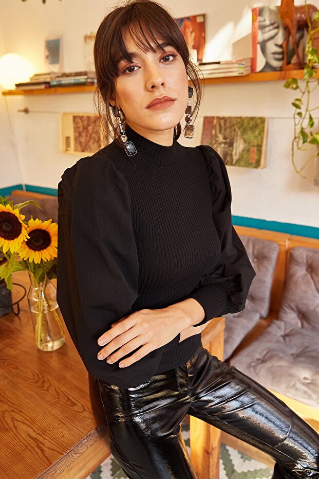 Damska czarna bluzka z rękawami balonowymi BLZ-19000705 - 4