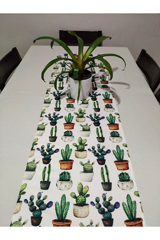 Cactus Patterned Runner - 2