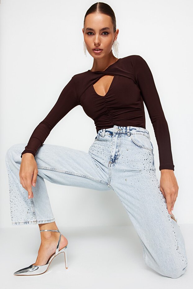 Kahverengi Cut Out/Pencere Detaylı Örme Body TPRAW24BD00001 - 3