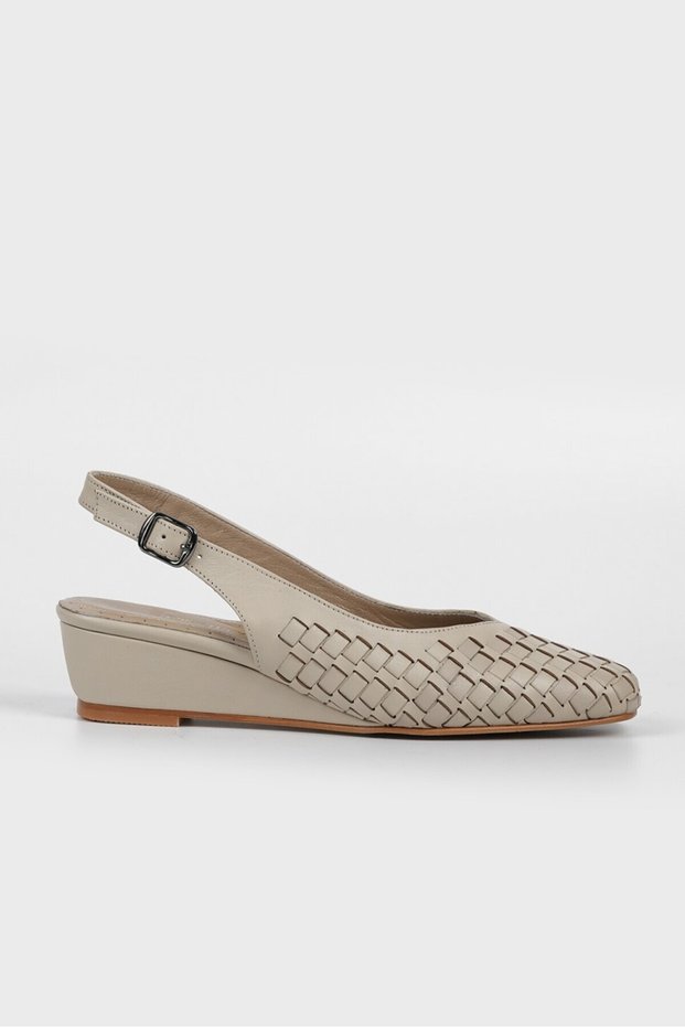 WOMEN'S BEIGE BRIDED GENUINE LEATHER NUMBER 35-41-42 PADDED HEEL SHOES