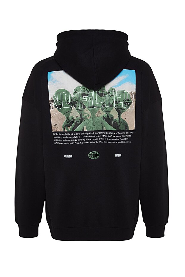 Siyah Oversize/Geniş Kesim Kapüşonlu Uzay Baskılı İçi Polar/Sıcak Tutan Sweatshirt TMNAW24SW00095 - 9