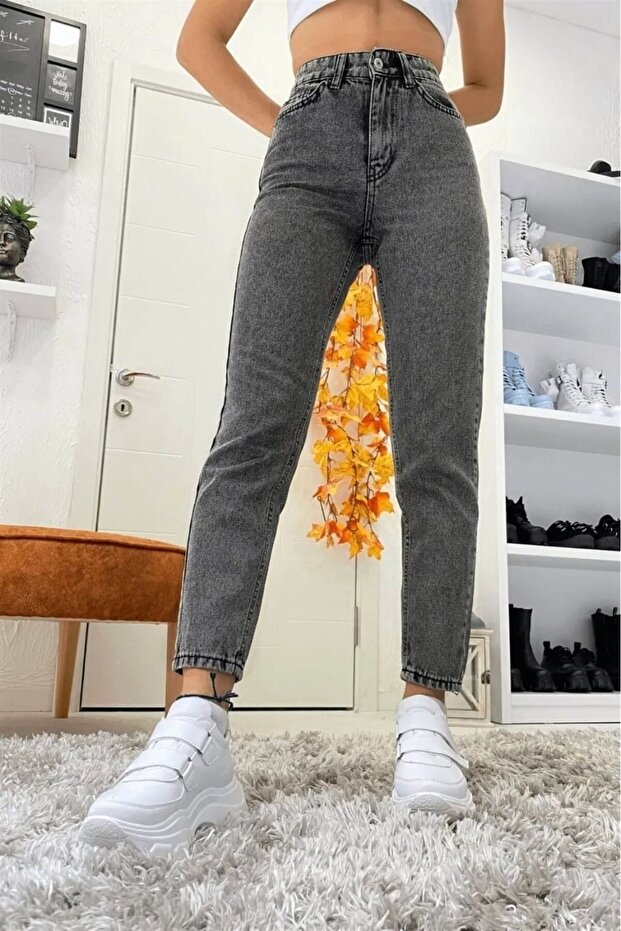 Smoked High Waist Mom Jean Jeans