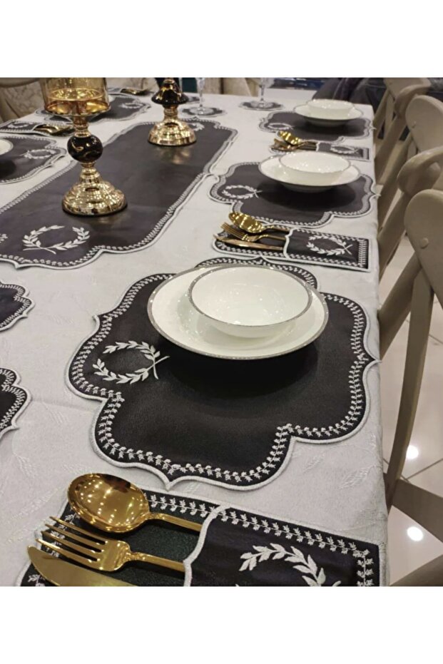 Başak Black Silver Tablecloth 6-Person 19 Piece Runner Set Embroidered Leather Dining Presentation Set