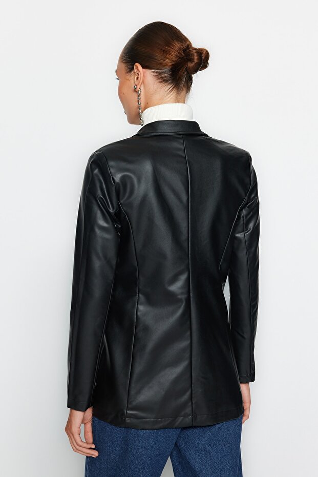 Czarna marynarka ze sztucznej skóry z regularną podszewką i podwójnym zapięciem, tkana marynarka TWOAW21CE0156 - 11