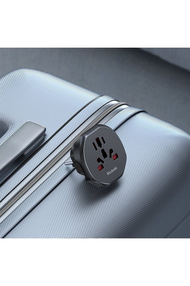 CP-4550 Priz Dönüştürücü - Universal Seyahat Adaptörü - Siyah - 6
