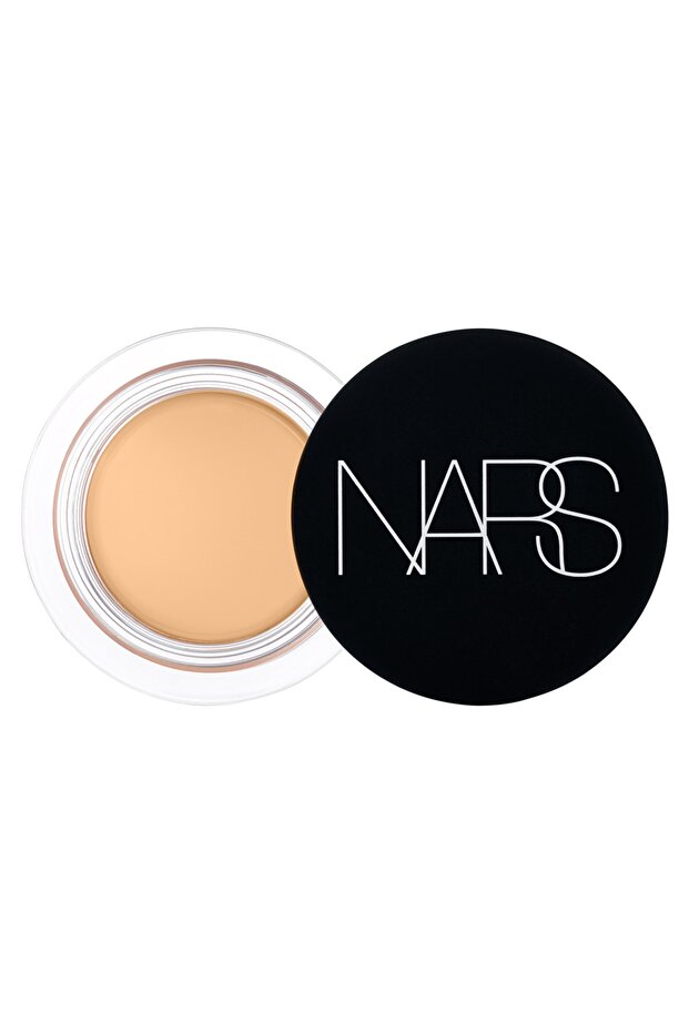 SOFT MAT HIGH CONCEALER with Hyaluronic Acid and Vitamins A, C and E