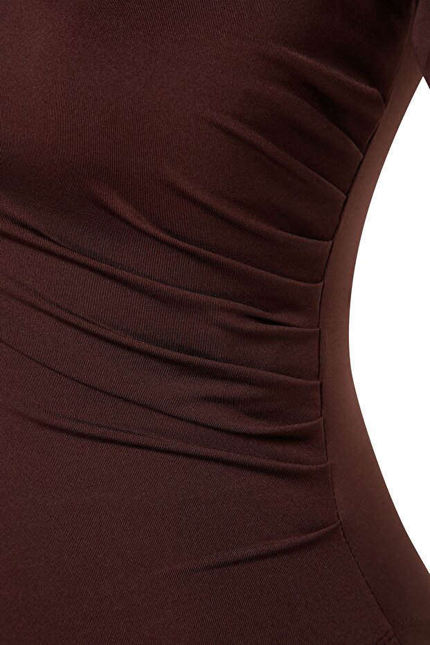 Kahverengi Büzgü Detaylı Dik Yaka Çıtçıtlı Esnek Örme Body TWOAW24BD00014 - 8